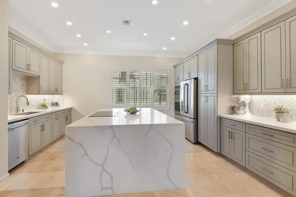 609 Renaissance Way Delray Beach FL 33483