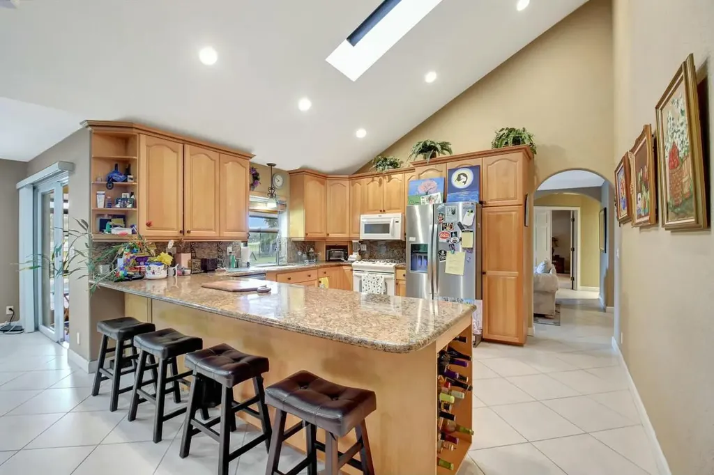 581 S Country Club Drive Atlantis FL 33462