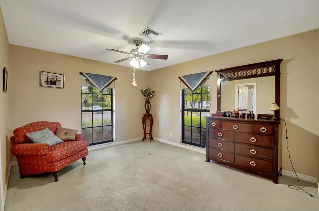 581 S Country Club Drive Atlantis FL 33462