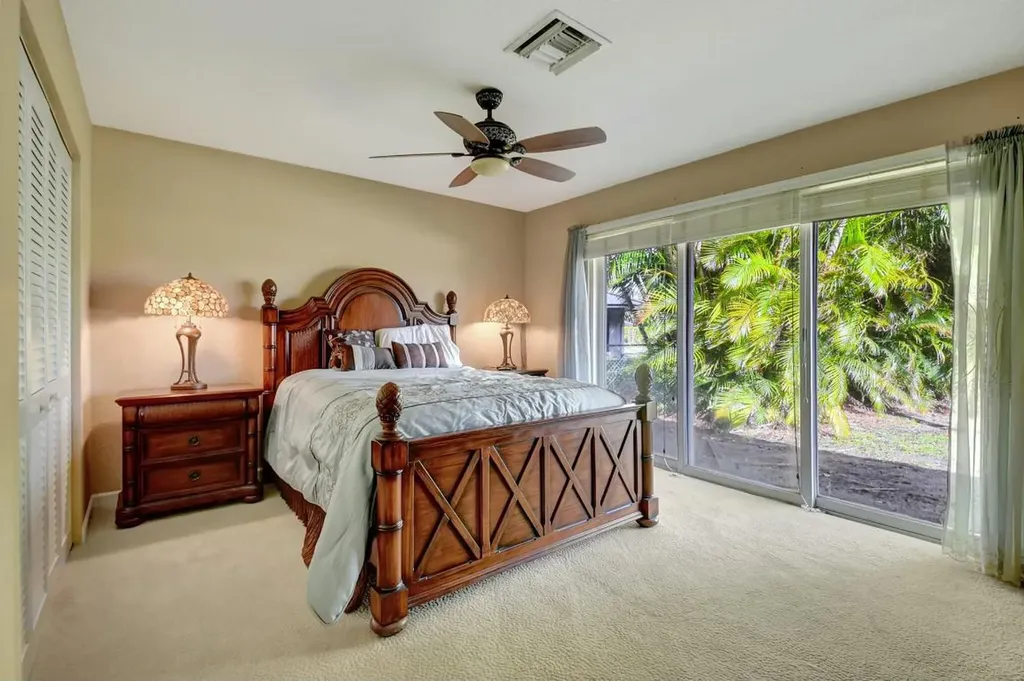 581 S Country Club Drive Atlantis FL 33462