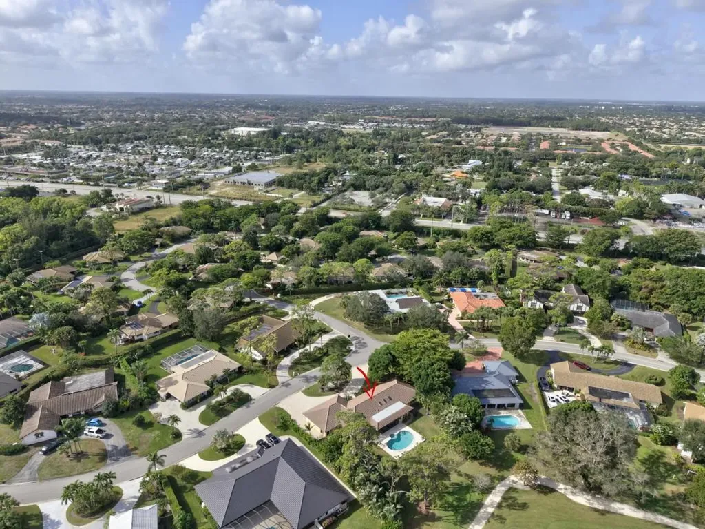 581 S Country Club Drive Atlantis FL 33462