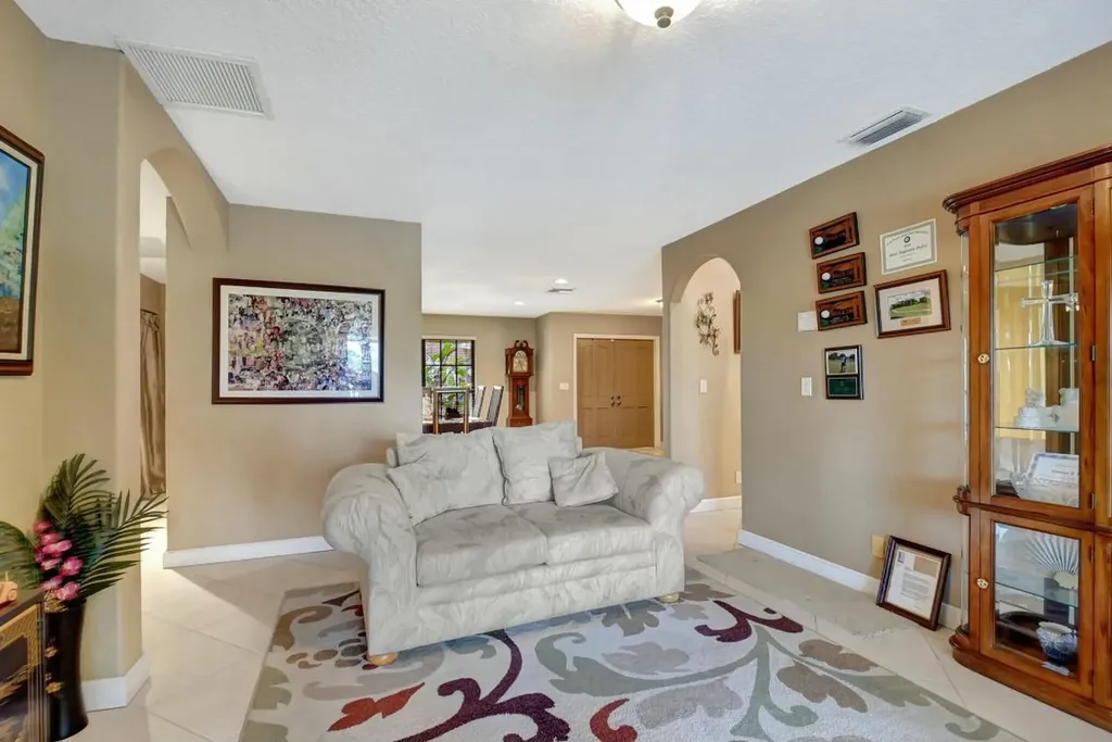 581 S Country Club Drive Atlantis FL 33462