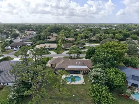 581 S Country Club Drive Atlantis FL 33462