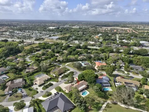 581 S Country Club Drive Atlantis FL 33462