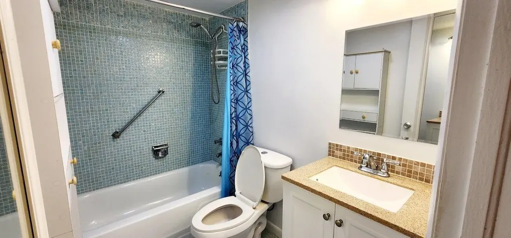 6 Coventry A West Palm Beach FL 33417