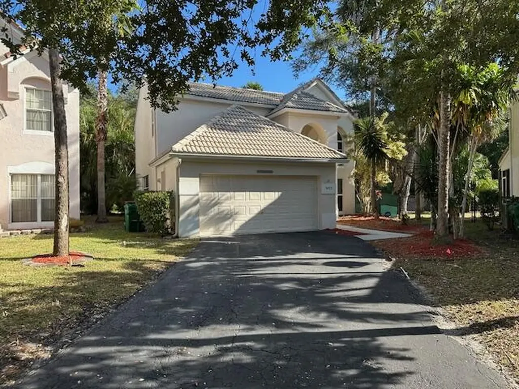 3653 Wilderness Way Coral Springs FL 33065