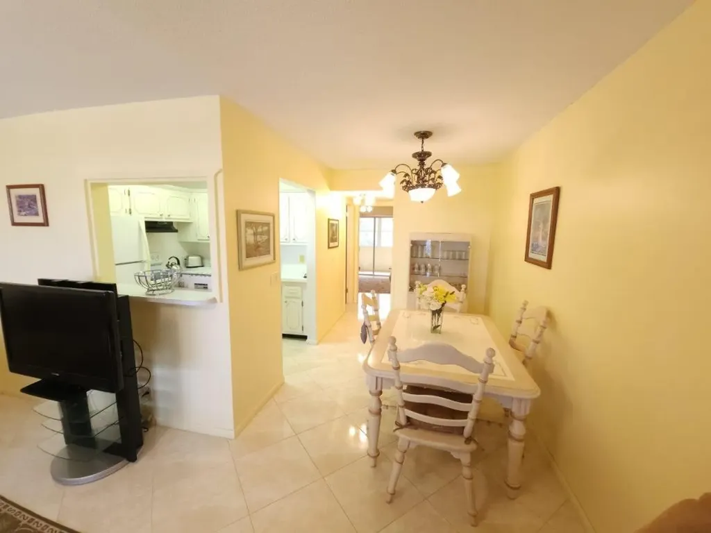 66 Cambridge C West Palm Beach FL 33417