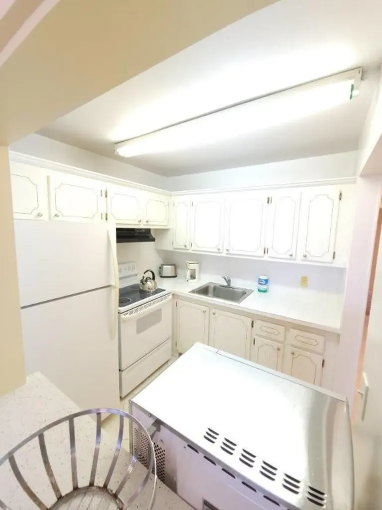 66 Cambridge C West Palm Beach FL 33417