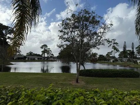 5139 Poppy Place Delray Beach FL 33484