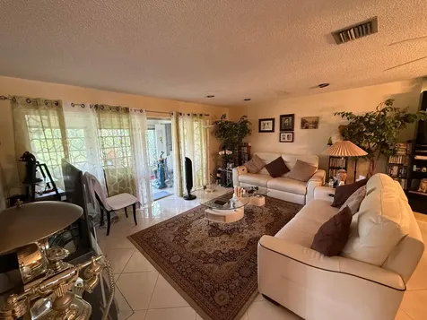 5139 Poppy Place Delray Beach FL 33484