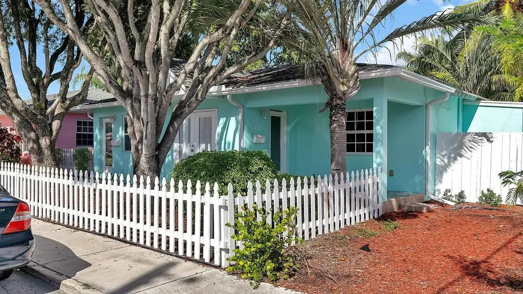712 8th Avenue N Lake Worth Beach FL 33460