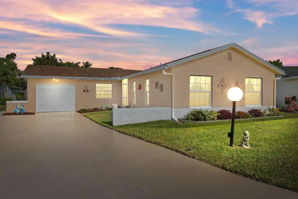 4480 Pine Garden Lane Lake Worth FL 33467