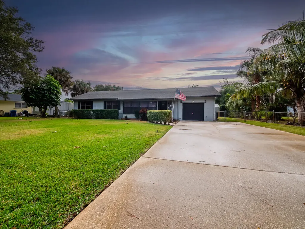 5328 Club Road Haverhill FL 33415