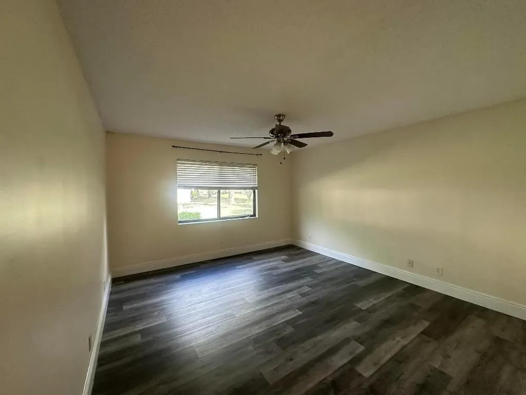 8 Via De Casas Sur Boynton Beach FL 33426