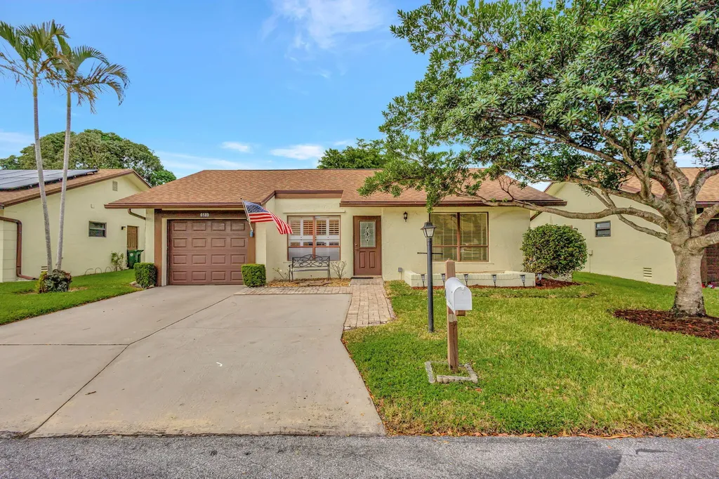 6189 Olivewood Circle Greenacres FL 33463