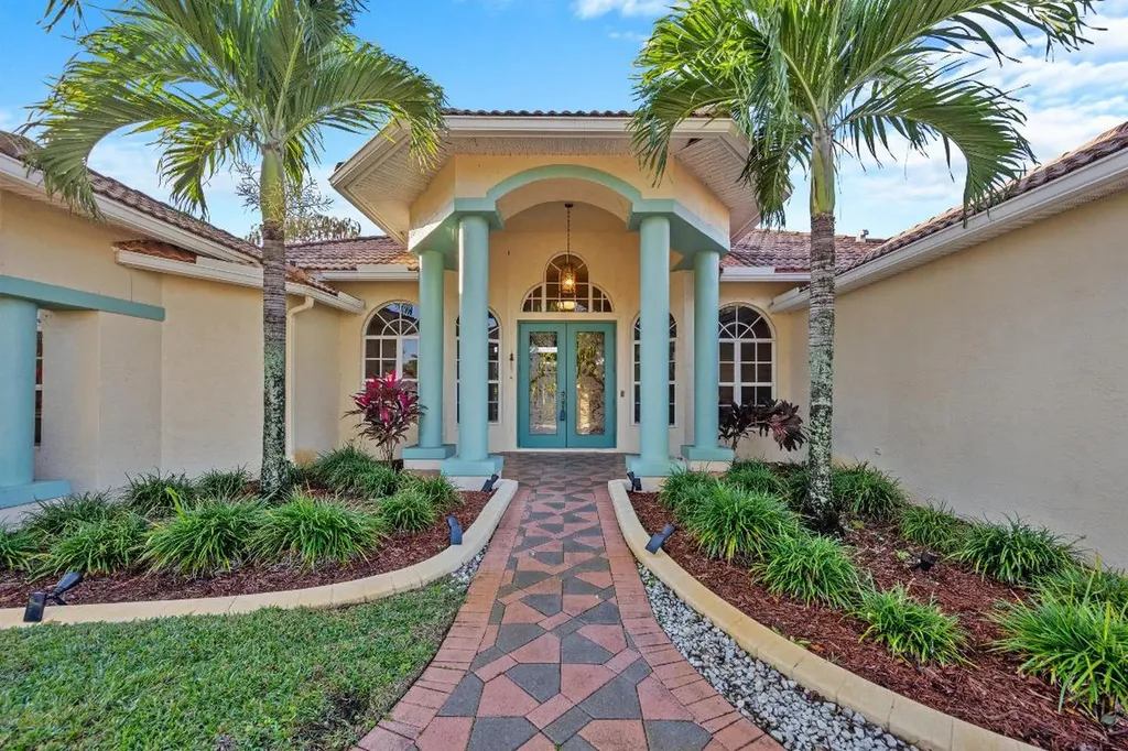 136 Mangrove Court Royal Palm Beach FL 33411