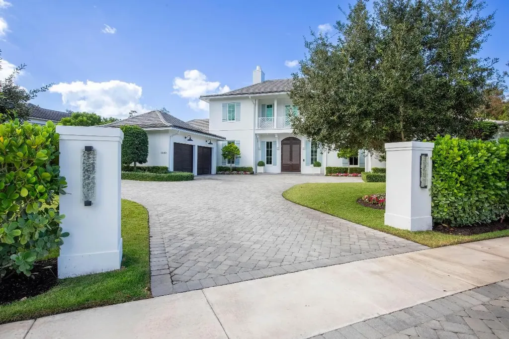 12140 Blue Cypress Court Wellington FL 33414