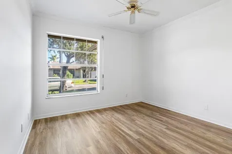 5424 Viburnum Circle Delray Beach FL 33484