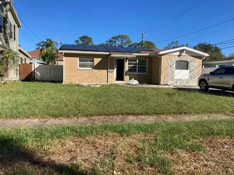 8143 Overlook Place NE St. Petersburg FL 33702