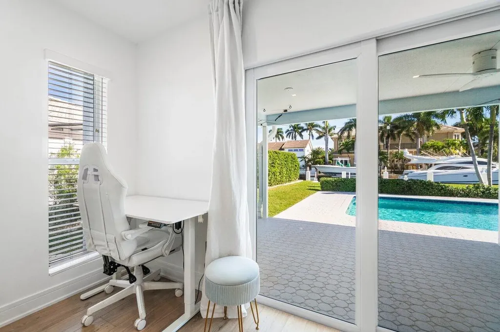 3020 NE 47th Street Lighthouse Point FL 33064