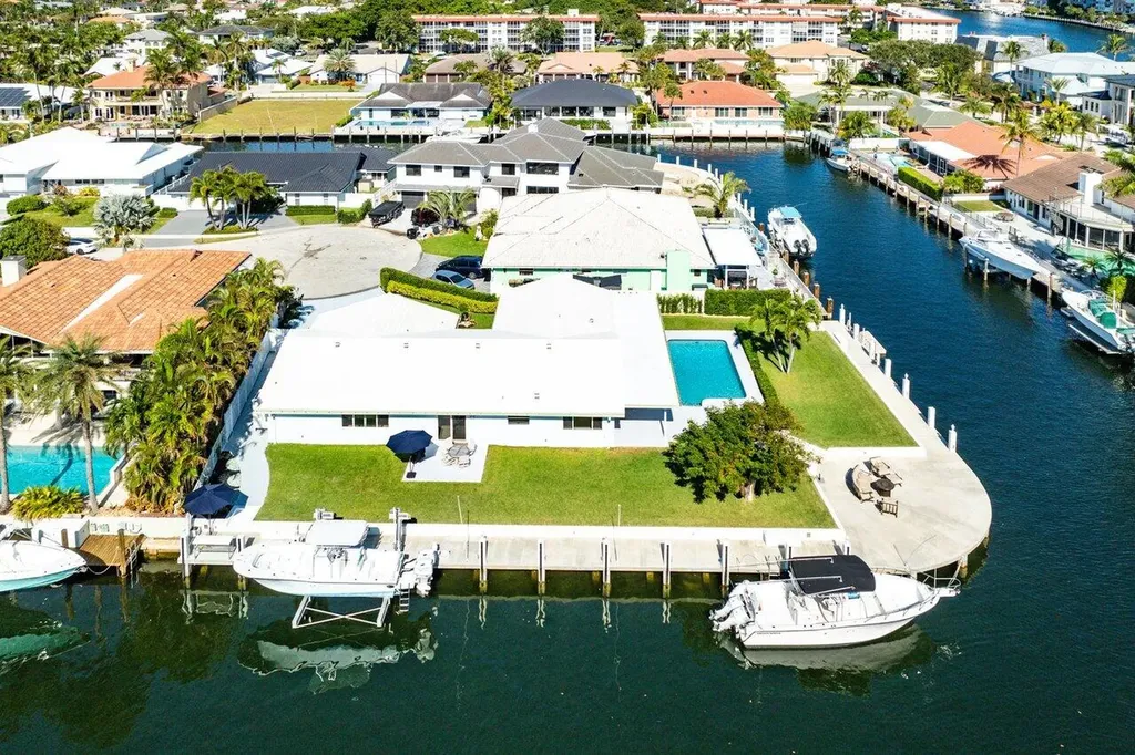 3020 NE 47th Street Lighthouse Point FL 33064