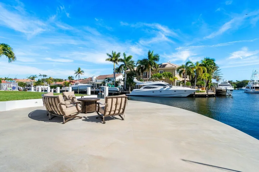 3020 NE 47th Street Lighthouse Point FL 33064