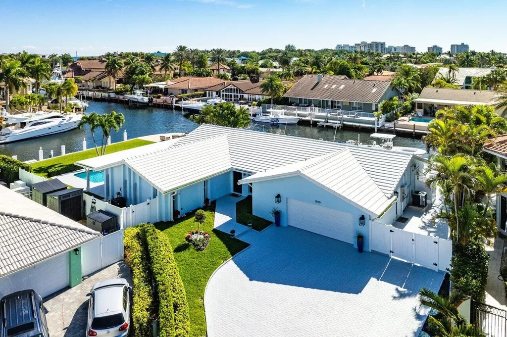 3020 NE 47th Street Lighthouse Point FL 33064
