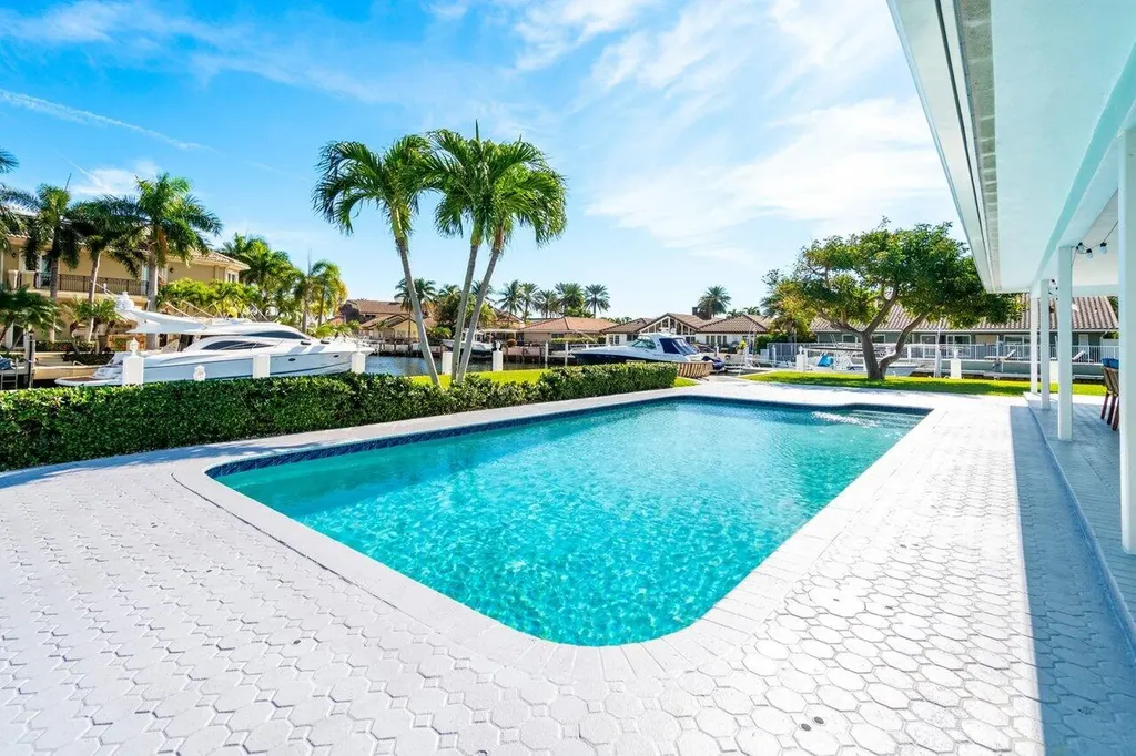 3020 NE 47th Street Lighthouse Point FL 33064