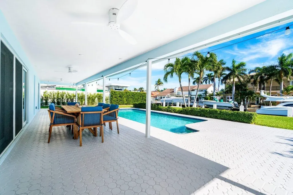 3020 NE 47th Street Lighthouse Point FL 33064