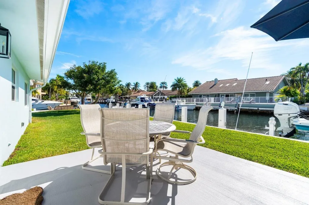 3020 NE 47th Street Lighthouse Point FL 33064