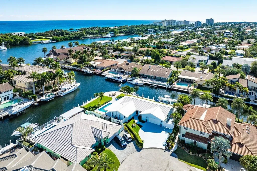 3020 NE 47th Street Lighthouse Point FL 33064