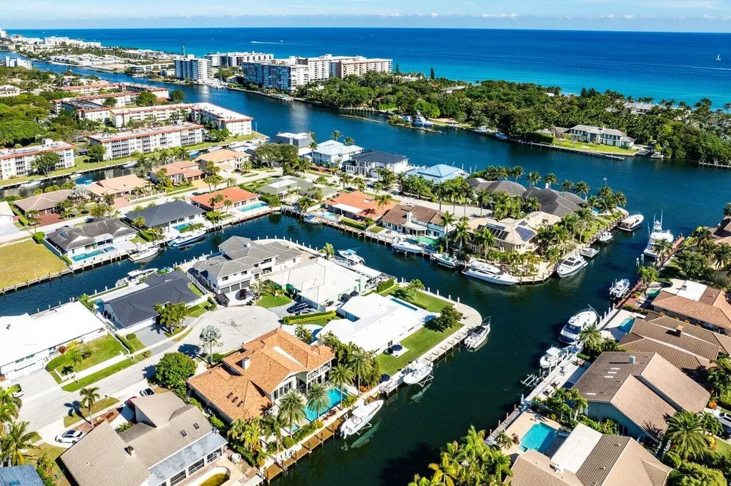 3020 NE 47th Street Lighthouse Point FL 33064