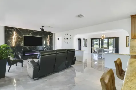 2765 SE Pine Valley Street Port St Lucie FL 34952