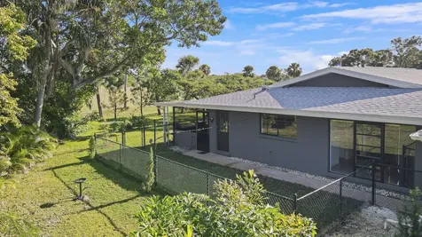 2765 SE Pine Valley Street Port St Lucie FL 34952