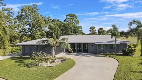 2765 SE Pine Valley Street Port St Lucie FL 34952