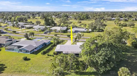 2765 SE Pine Valley Street Port St Lucie FL 34952