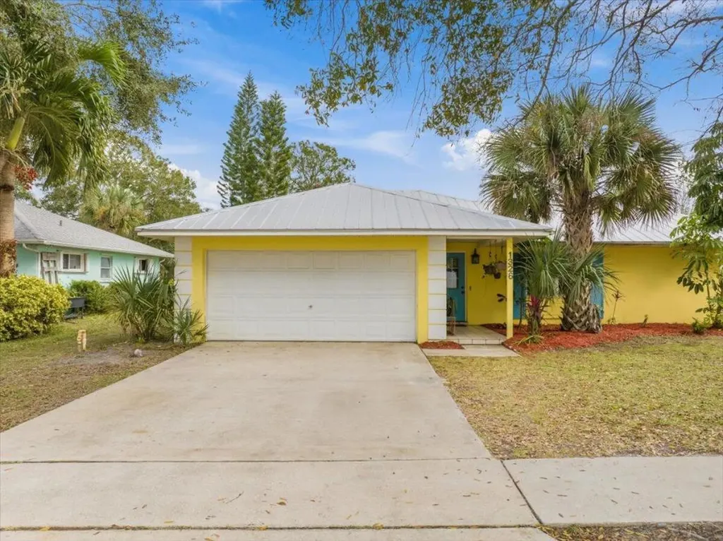1326 41st Avenue Vero Beach FL 32960