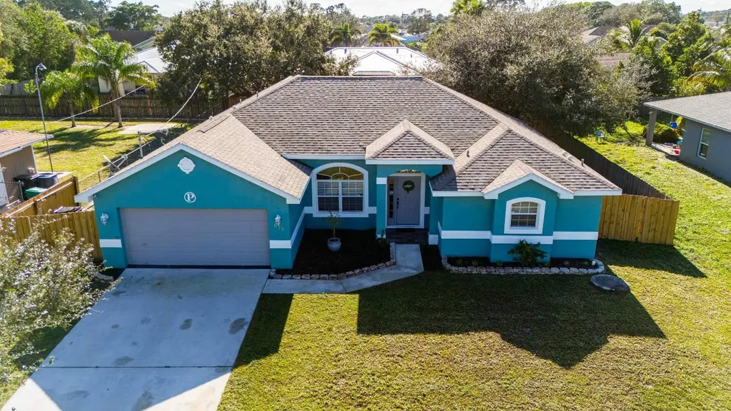 838 SW Amethist Terrace Port St Lucie FL 34953
