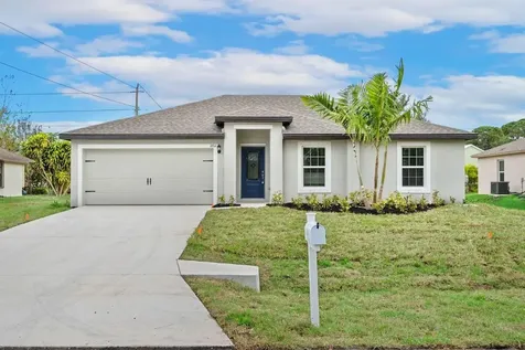1861 SW Glenco Street Port St Lucie FL 34953