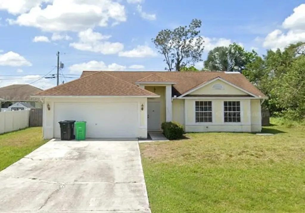 4666 SW Vahalla Street Port St Lucie FL 34953