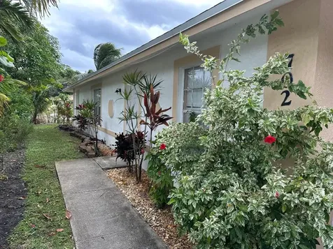 702 SW 7th Street SW Delray Beach FL 33444
