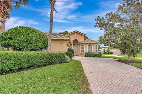 7018 Maidstone Drive Port St Lucie FL 34986