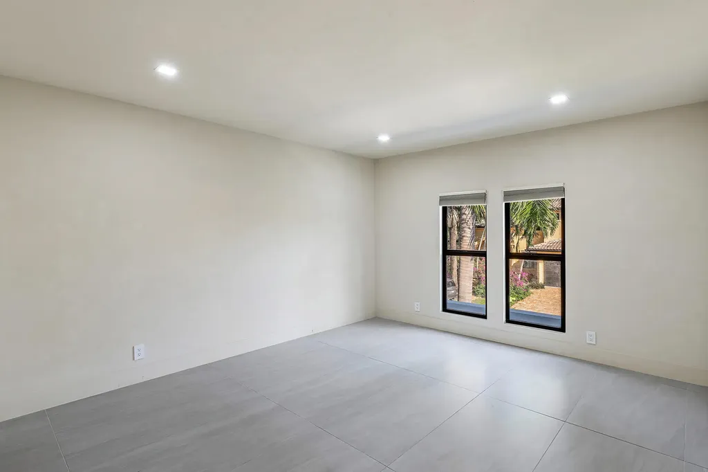 425 Coral Way Fort Lauderdale FL 33301