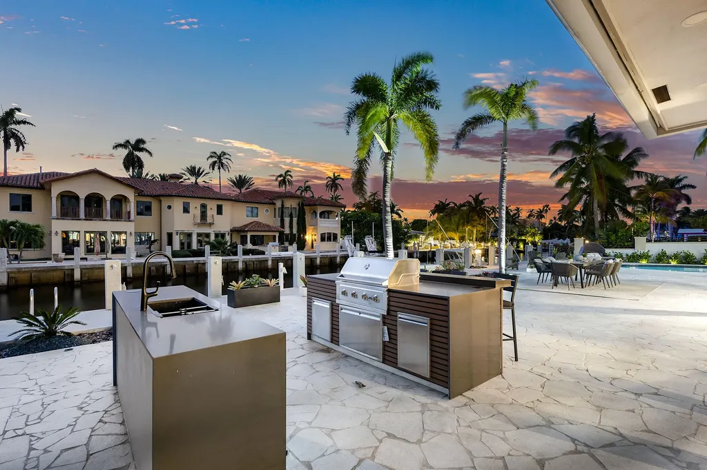 425 Coral Way Fort Lauderdale FL 33301