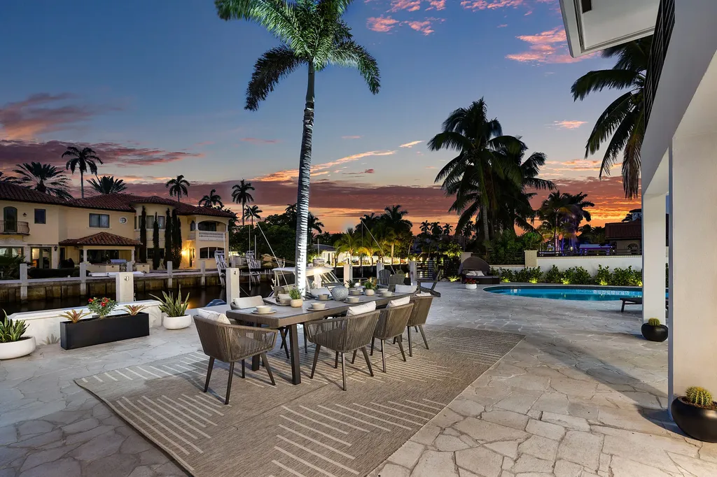 425 Coral Way Fort Lauderdale FL 33301