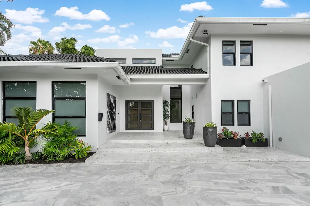 425 Coral Way Fort Lauderdale FL 33301