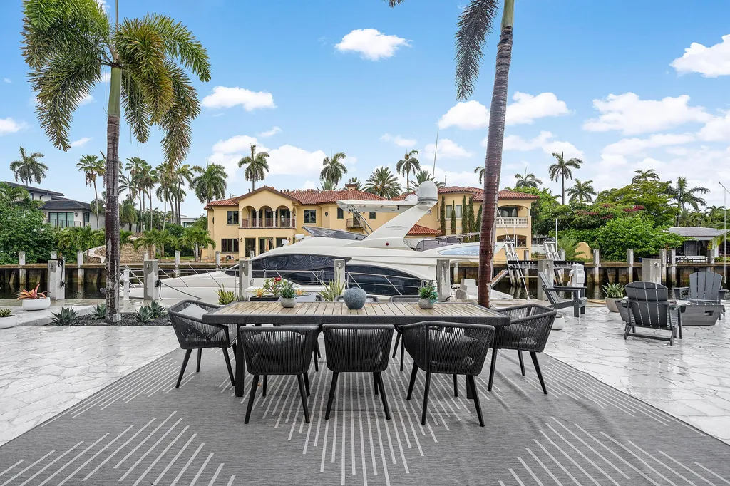 425 Coral Way Fort Lauderdale FL 33301