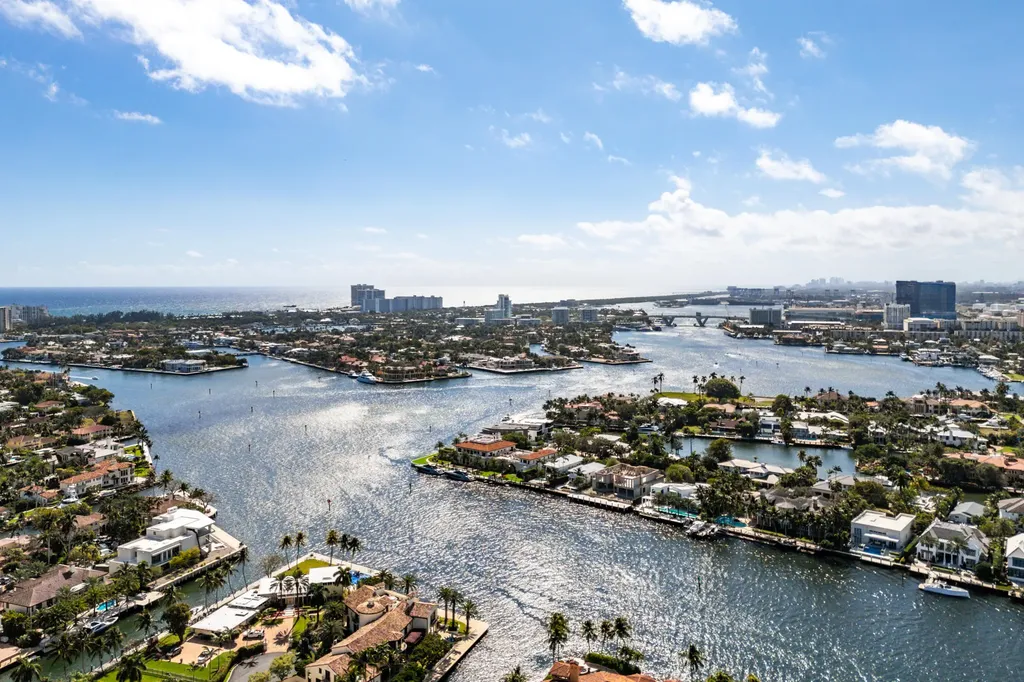425 Coral Way Fort Lauderdale FL 33301
