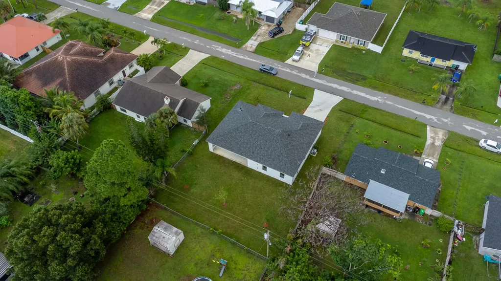 1143 SW Estaugh Avenue Port St Lucie FL 34953