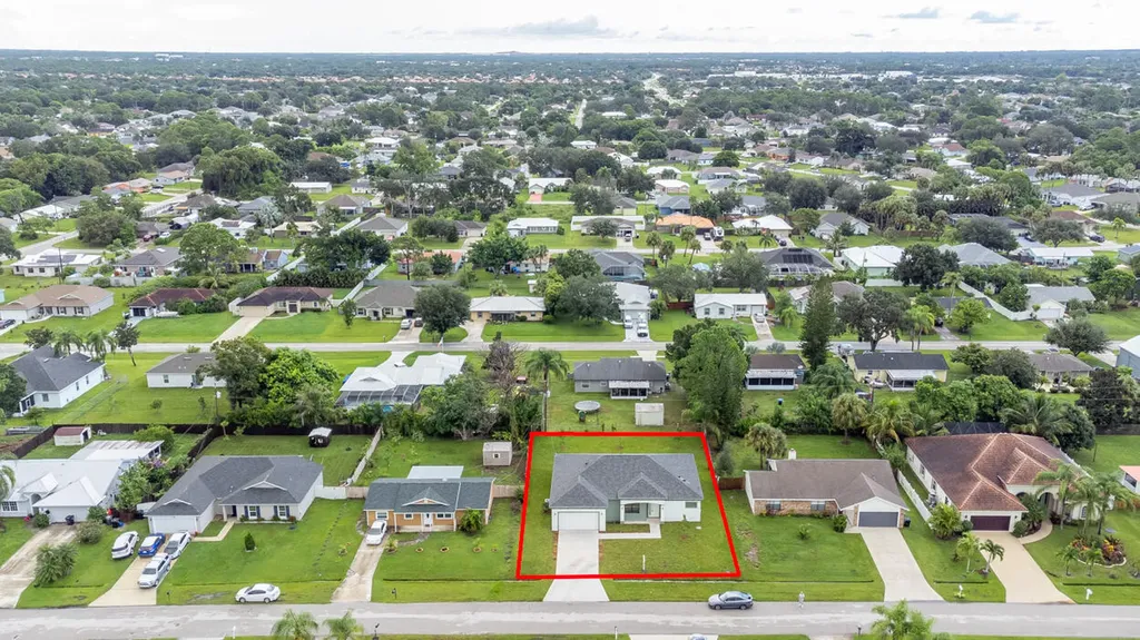 1143 SW Estaugh Avenue Port St Lucie FL 34953